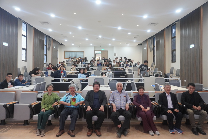 114-2系週會大合照圖片