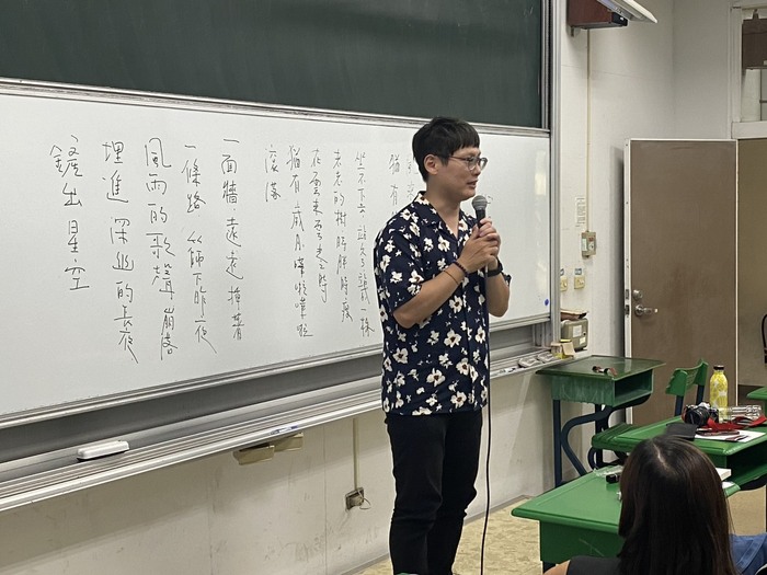 【活動快照】繆思•繆思──2025女力詩歌朗讀分享會 國立屏東大學校園場圖片